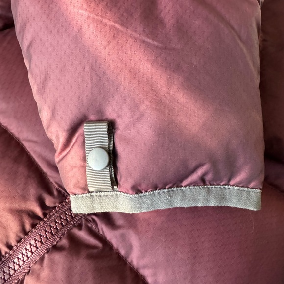 North Face 550 Down Puffer Jacket - Picture 6 of 10